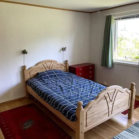 Casa de Férias Cosy 1-bedroom On Hamnoya.